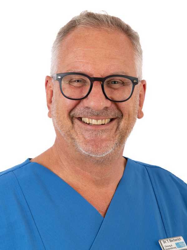 Dr. med.  Tobias Berberich