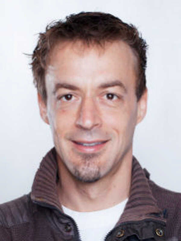 Dr. med. dent. Raphael Perren